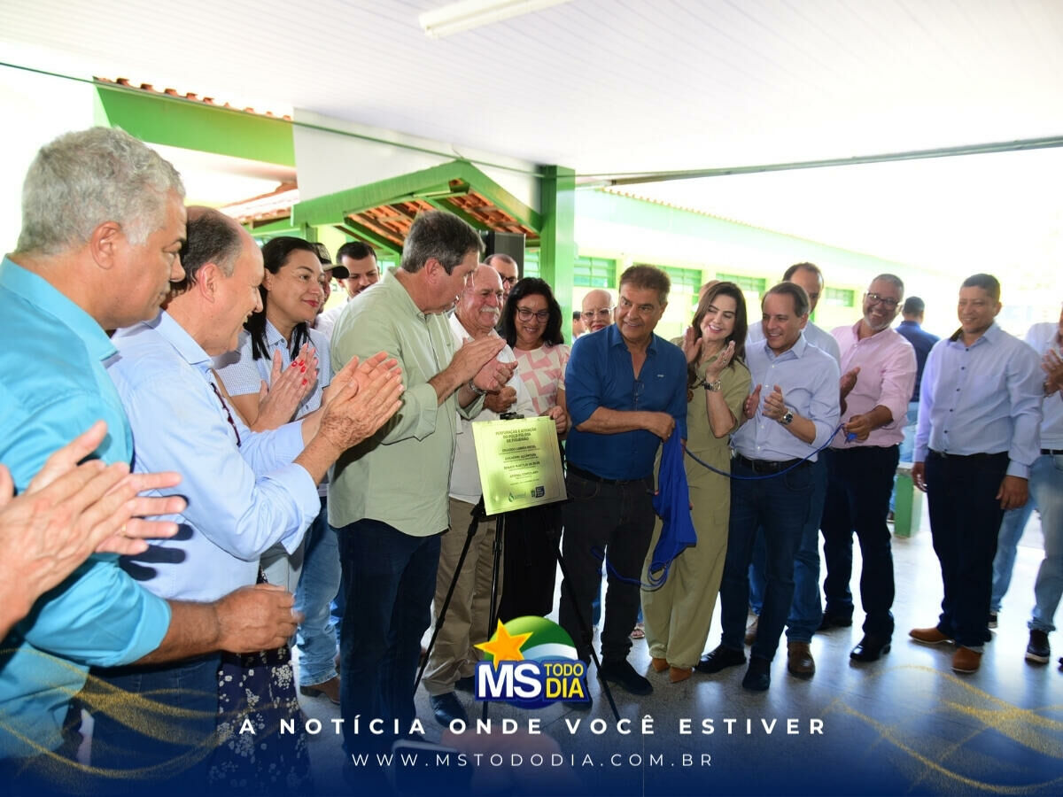 Imagem de compartilhamento para o artigo Governador Eduardo Riedel, prefeito Juvenal e vereadores entregam mais de R$ 26 milhões em obras para Figueirão  da MS Todo dia